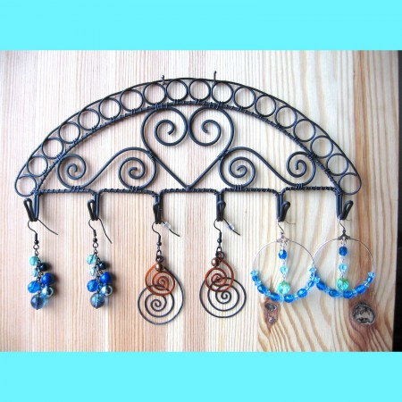 Drátovaný věšák II.